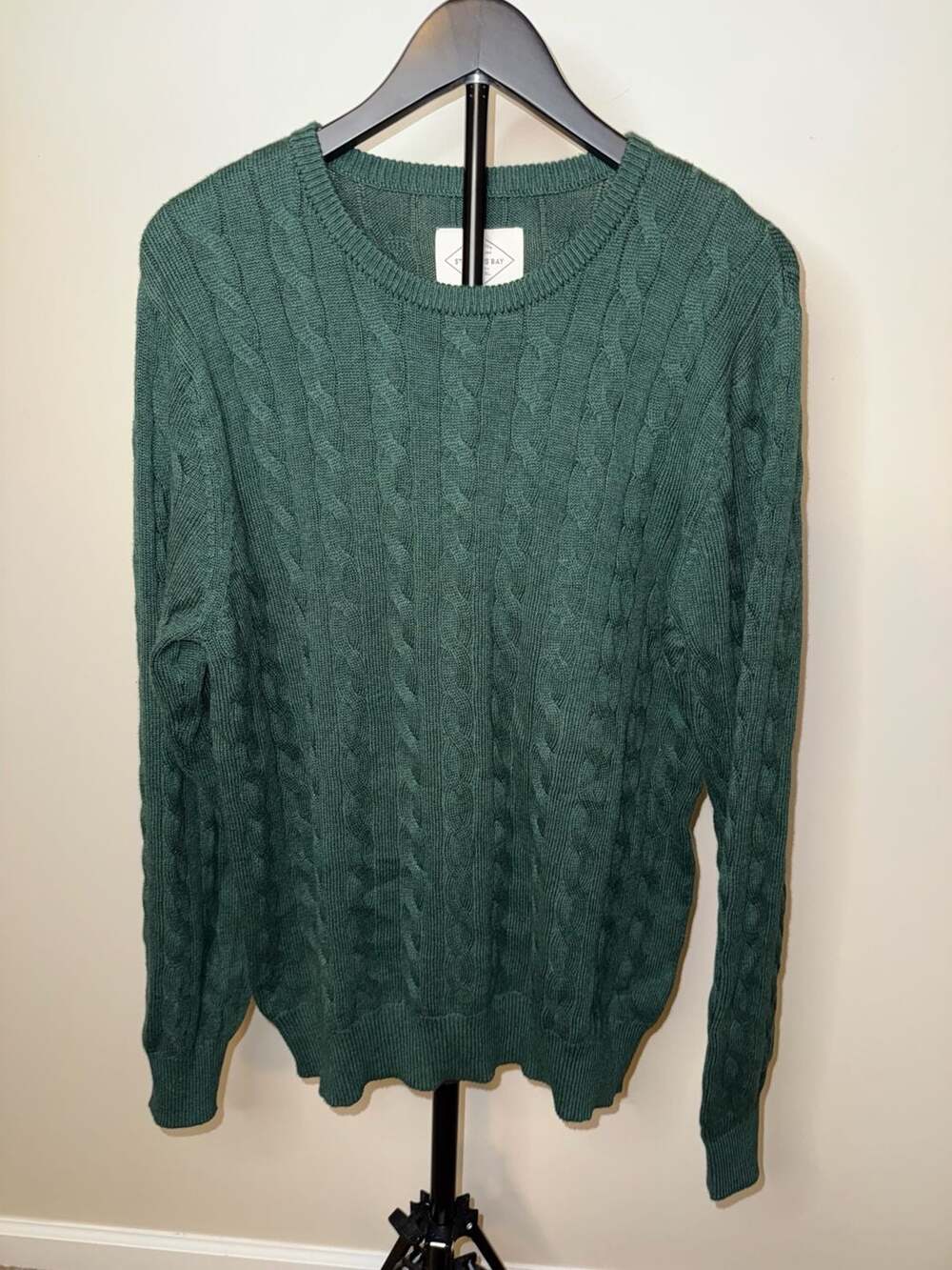100% Cotton St John's Bay Green Cable Knit Sweater Size L